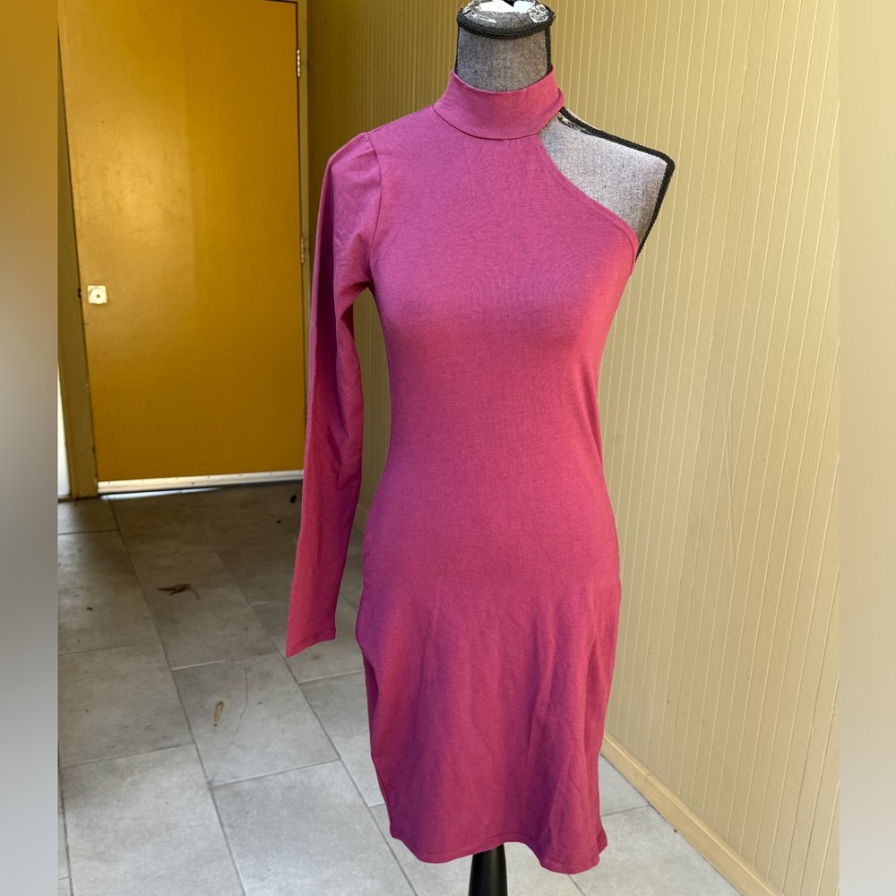 NWT CHASER long sleeve one shoulder mock neck dress with side slit in brandy S